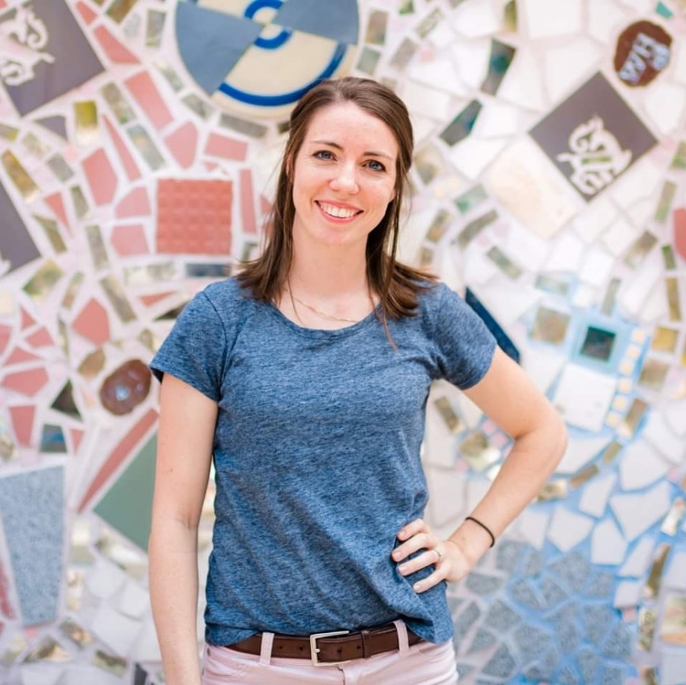 Meet your Posher, Elysha